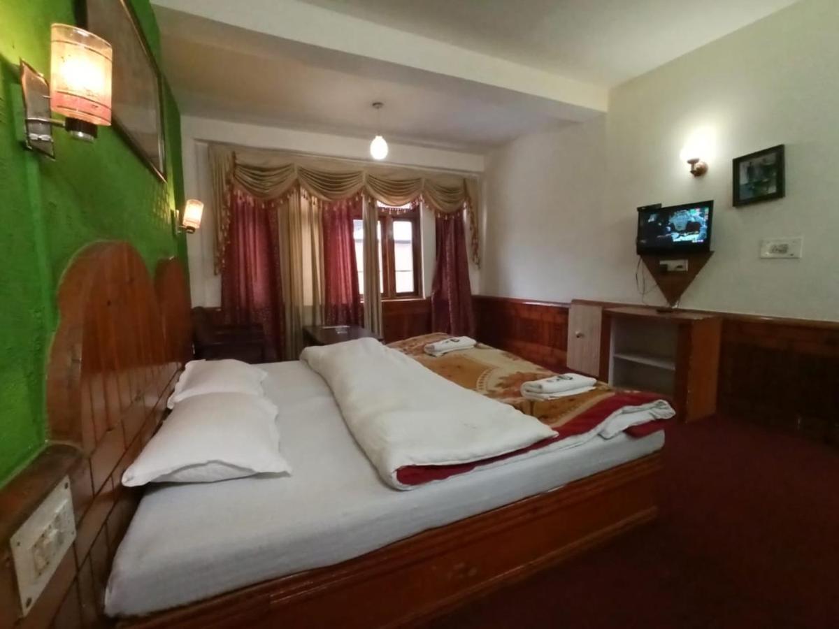 Hotel Him View Manāli Exteriér fotografie