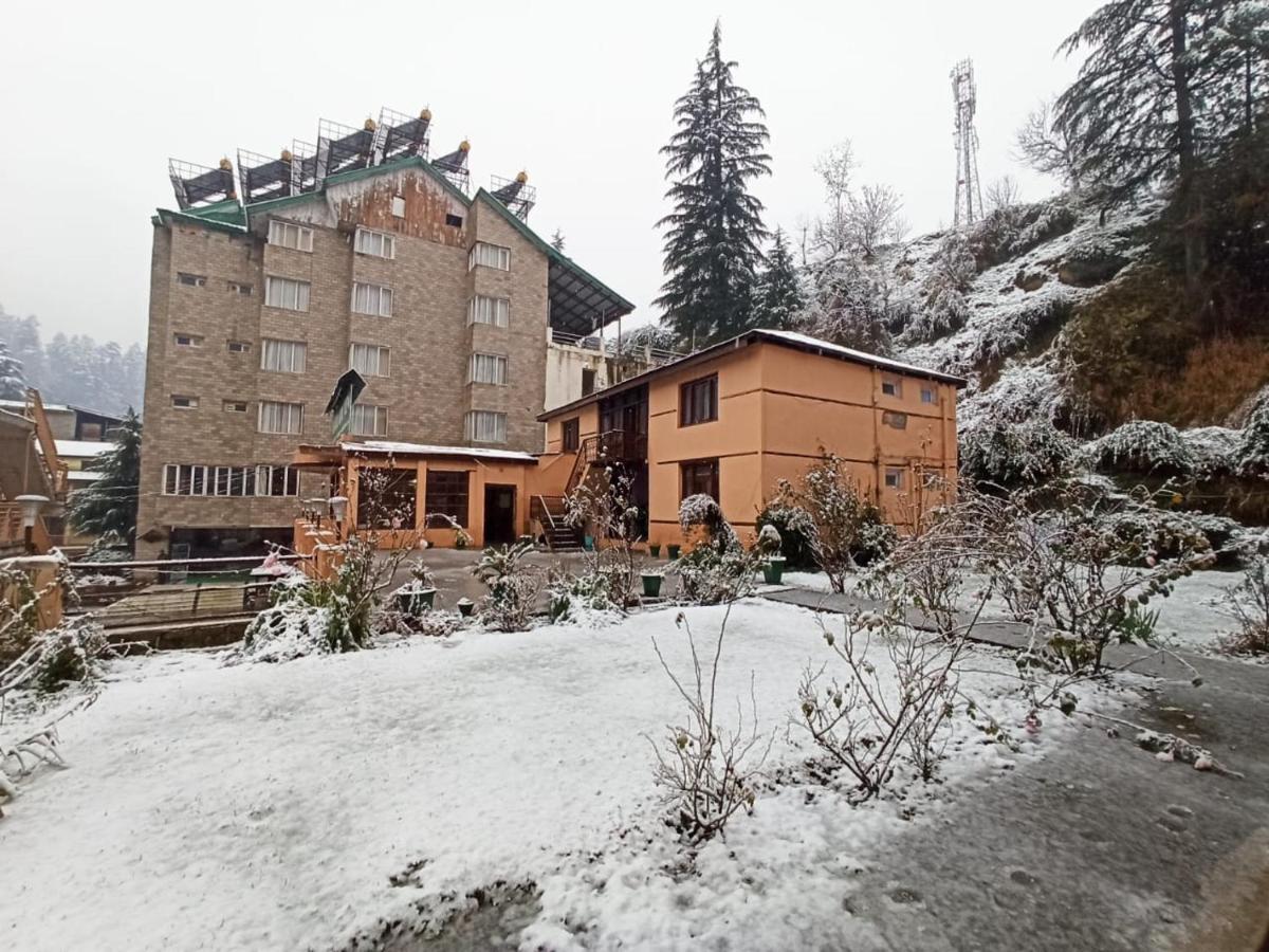 Hotel Him View Manāli Exteriér fotografie