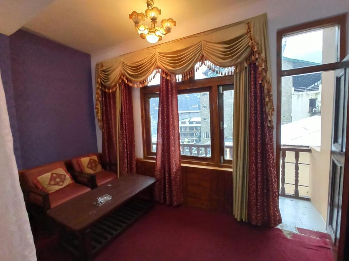 Hotel Him View Manāli Exteriér fotografie