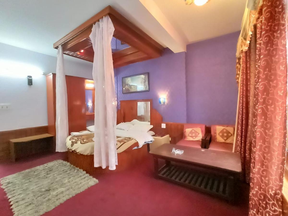 Hotel Him View Manāli Exteriér fotografie